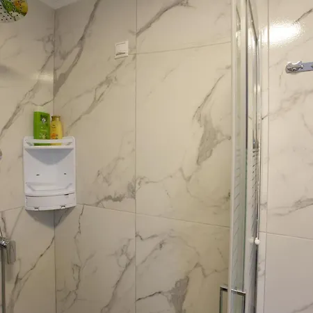 Apartment μοντερνο καταλυμα σε ομορφη περιοχη *