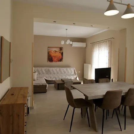 μοντερνο καταλυμα σε ομορφη περιοχη Apartment *