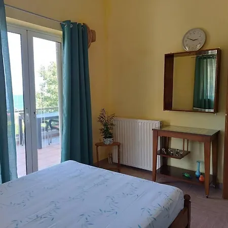 Apartment ολόκληρος όροφος αγροτική οικία Neos Pirgos